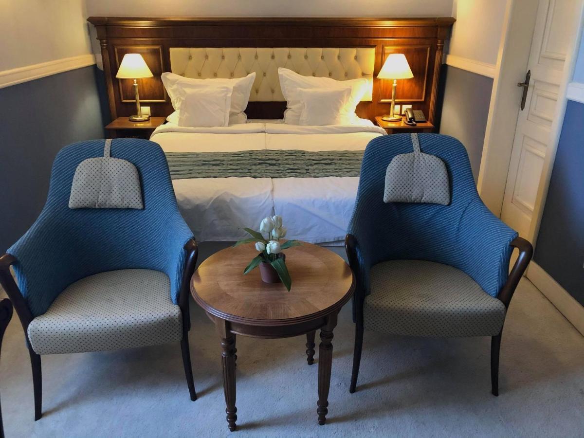 Hotel Angelo D'Oro بلوييست المظهر الخارجي الصورة