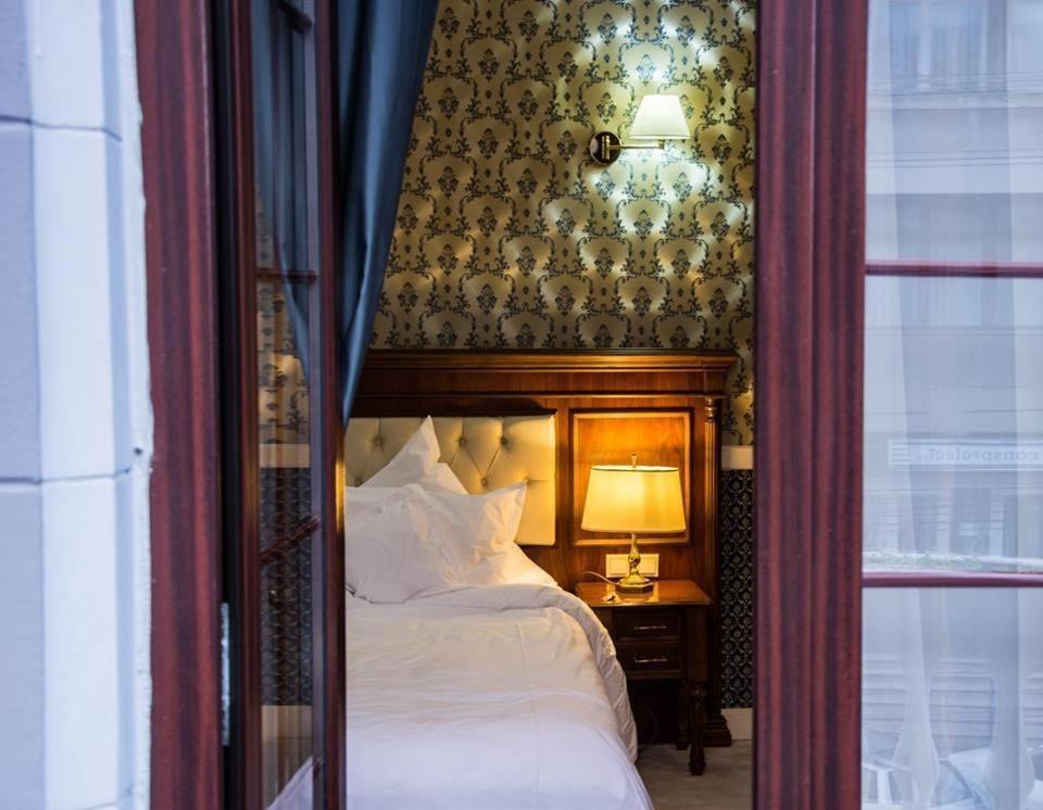 Hotel Angelo D'Oro بلوييست المظهر الخارجي الصورة