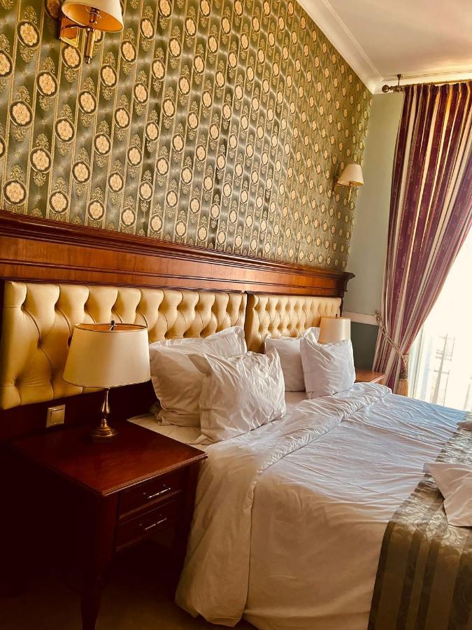 Hotel Angelo D'Oro بلوييست المظهر الخارجي الصورة