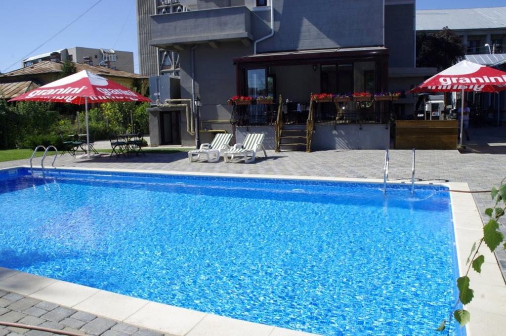 Hotel Angelo D'Oro بلوييست المظهر الخارجي الصورة